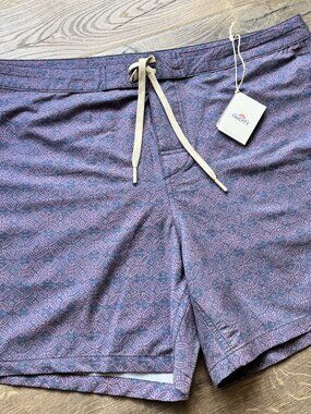 NWT Faherty Biarritz Boardshort Dusk Rose Medallion Mens Size 38 6" Inseam